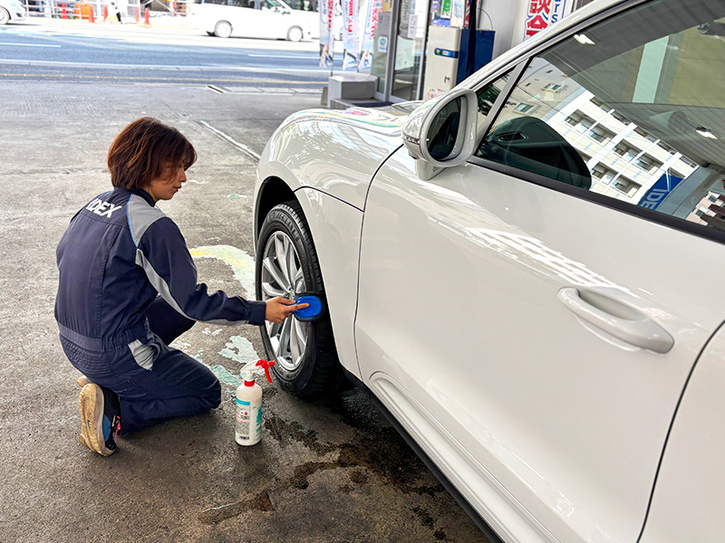10:00 給油・洗車・コーティング作業